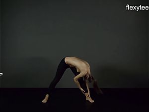FlexyTeens - Zina shows nimble nude body